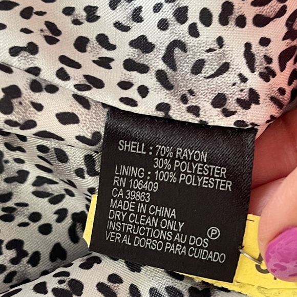 Tahari Arthur Levine Double Breasted Blazer Size 4 Grey Lightweight Career Work - Picture 10 of 12